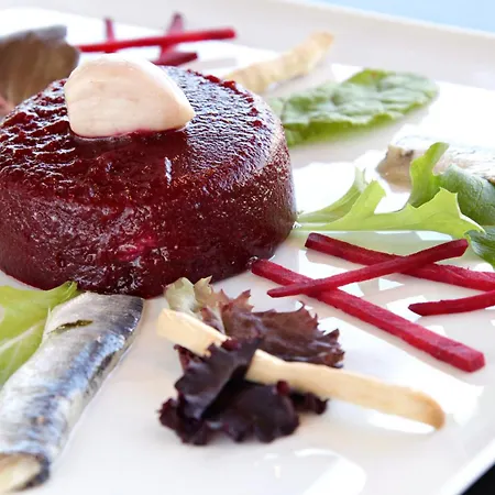 Logis Des Bourbons Climatise Montluçon