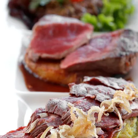 Logis Des Bourbons Climatise Montluçon