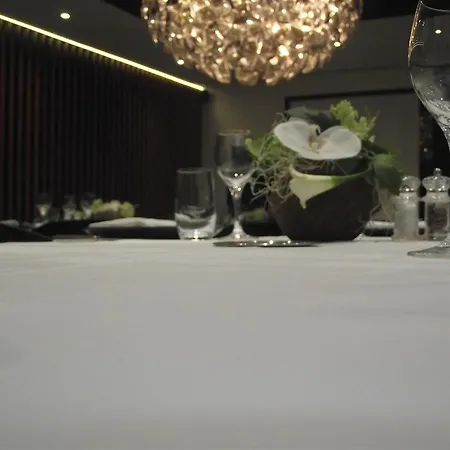 Logis Des Bourbons Climatise Montluçon