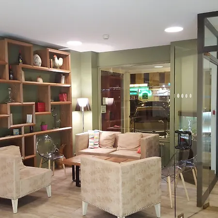 Logis Des Bourbons Climatise Montluçon