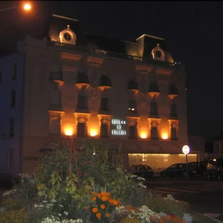 Logis Des Bourbons Climatise 3*