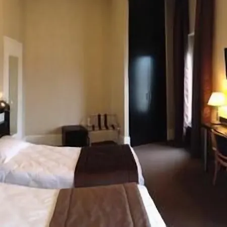 Logis Des Bourbons Climatise ホテル 3*