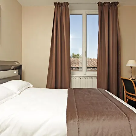 Hotell Logis Des Bourbons Climatise Montluçon