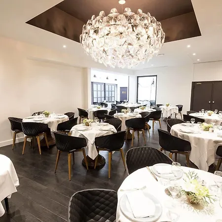 Hotel Logis Des Bourbons