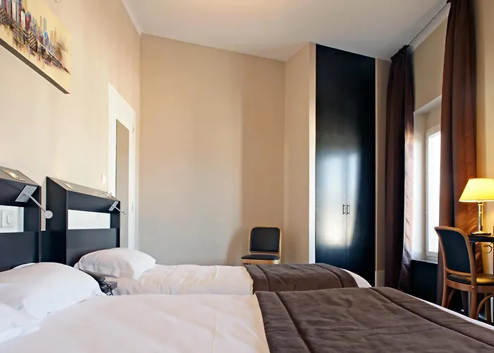 فندق Logis Des Bourbons Climatise