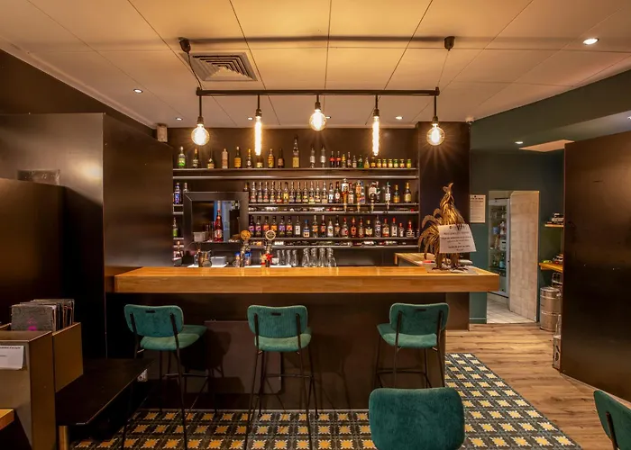 Logis Des Bourbons Climatise فندق Montluçon