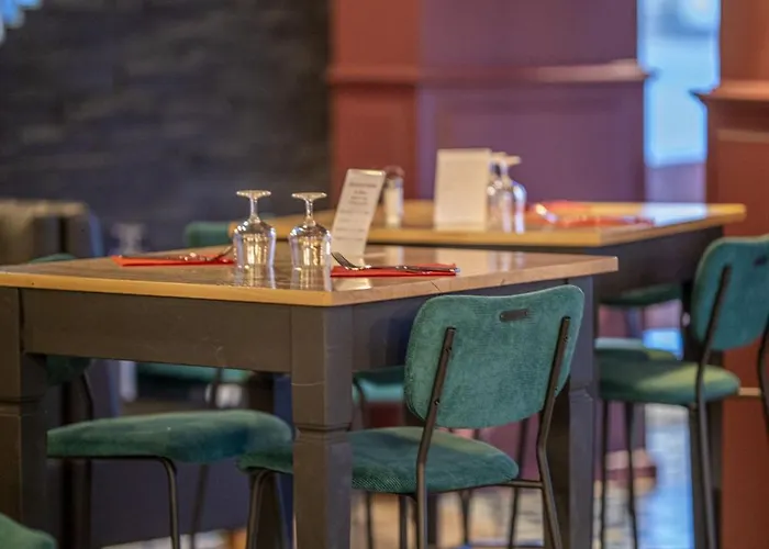 Otel Logis Des Bourbons Climatise