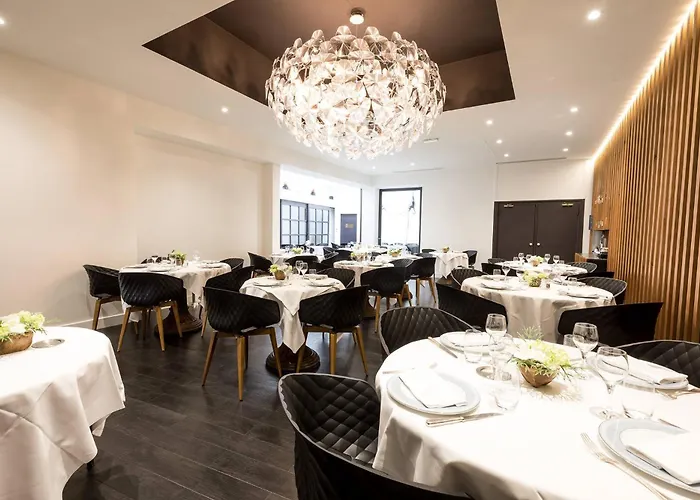 Logis Des Bourbons Climatise فندق 3*