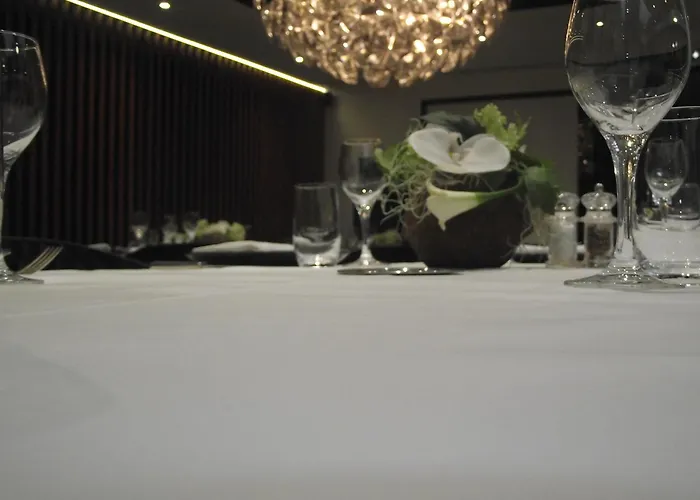 Logis Des Bourbons Climatise Montluçon