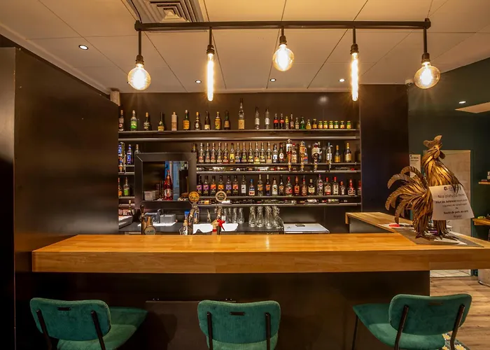 Logis Des Bourbons Climatise فندق 3*