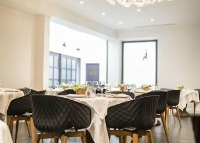 Logis Des Bourbons Climatise Montluçon