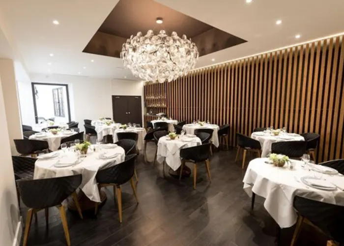 Logis Des Bourbons Climatise فندق Montluçon