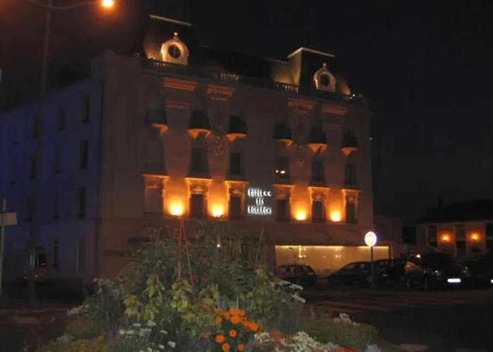 Logis Des Bourbons Climatise 3*