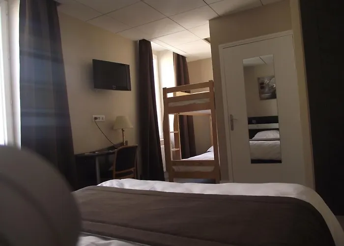 Otel Logis Des Bourbons Climatise Montluçon